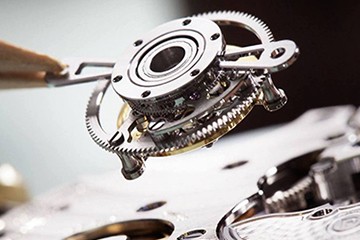 郑州欧米茄手表官方售后擦油